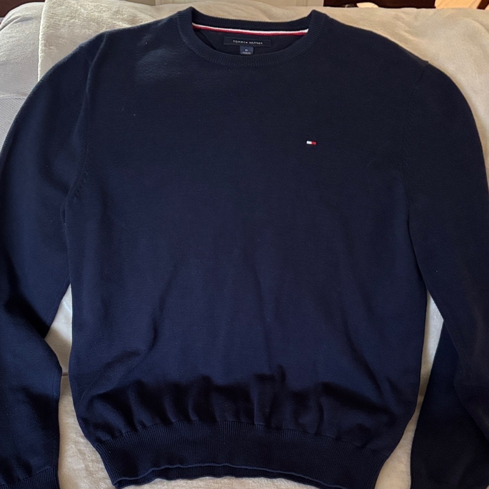 Tommy Hilfiger Men's Dark Blue Crewneck Sweater in M